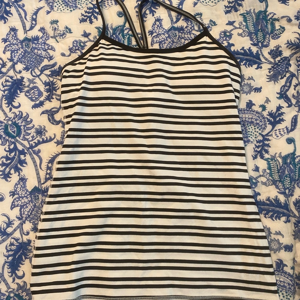 Lululemon tank
